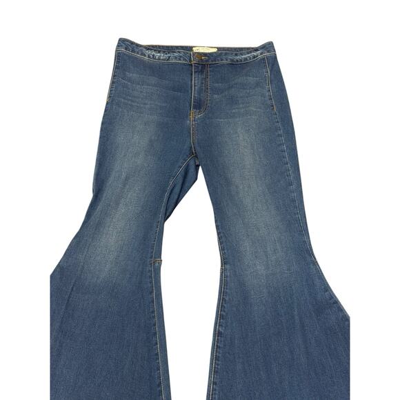 Free People Just Float On Flare Jeans Jericho Blue Sz 30 Bell Bottom Stretch - Picture 6 of 12